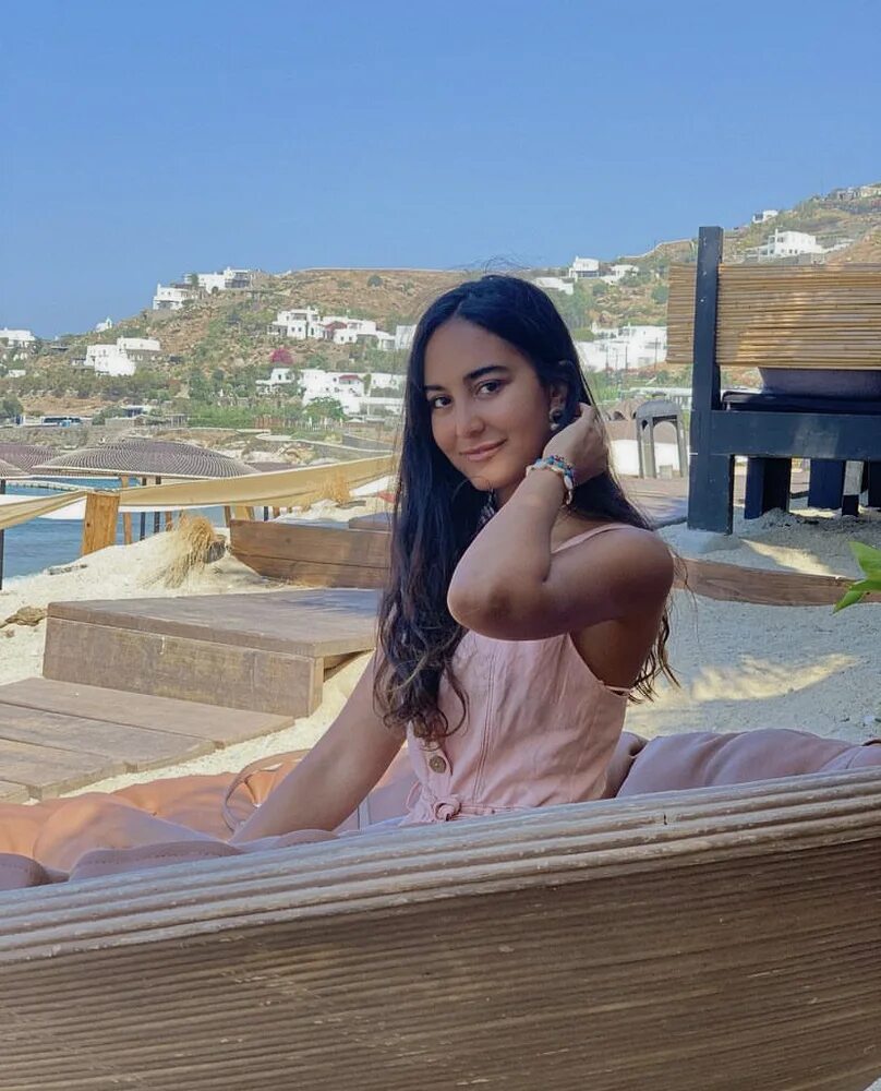 Марокко женщины марокканки. Hajjb marocco певец. Марокканка belaziz. Марокко девушки. Марокканские женщины.