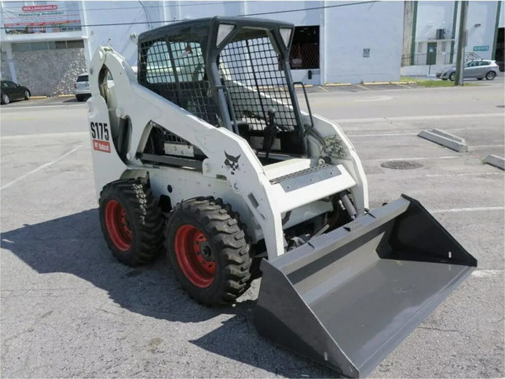 Bobcat 175. Погрузчик Bobcat s130. Мини погрузчик Бобкэт s130. Минипогрузчика Bobcat s175. Мини-погрузчик Bobcat s130мини-погрузчик Bobcat s175.