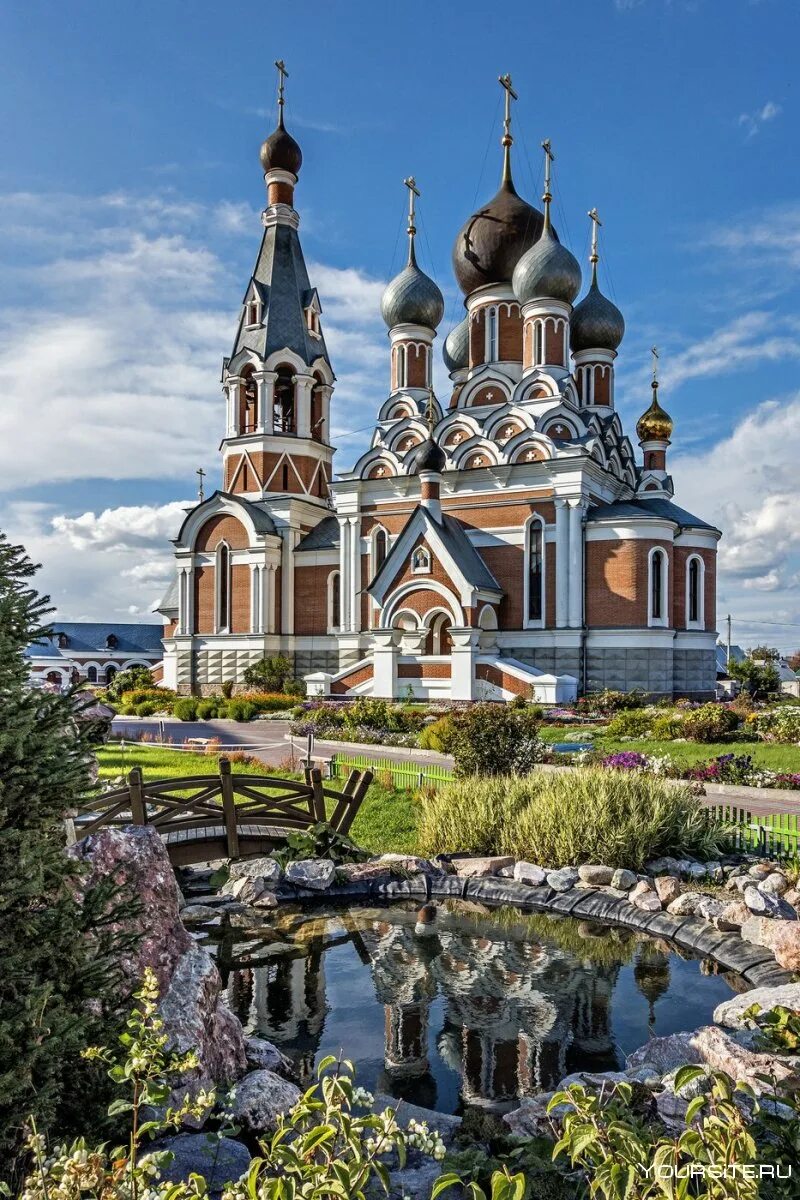 Храмов лучшее. Бердск храм Преображения. Преображенский собор (Бердск). Бердский кафедральный собор. Г Бердск Новосибирская область храм.