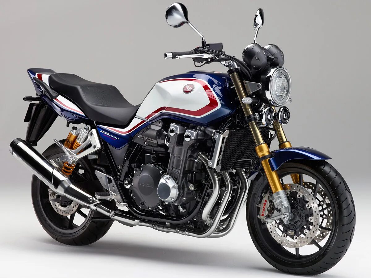 Кофры yamaha fjr 1300. Honda cb 1300. Форум 1300. Форум 1300. Кофр fjr1300 задний.