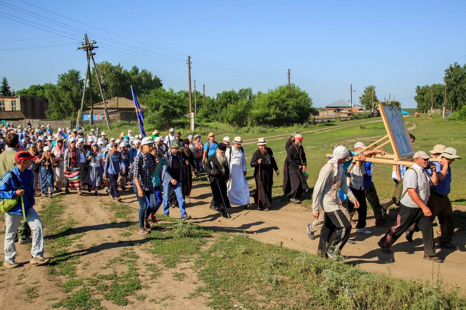 Коробейниково алтайский край погода усть пристанский. Село Коробейниково Усть-Пристанский район Алтайский край. Село Елбанка. Боготольский район Коробейниково ФАП. Село Елбанка Церковь.