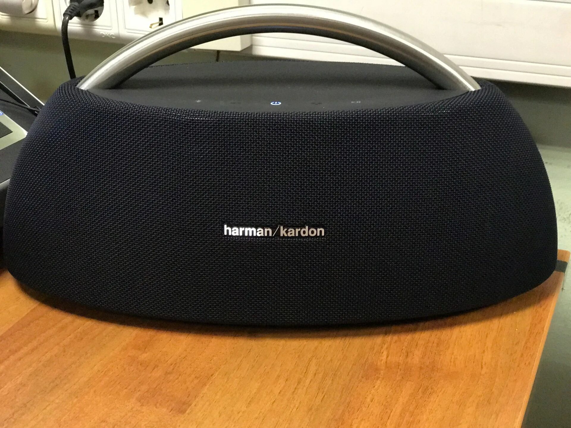 Колонка harman kardon go play. Harman/Kardon go + Play Mini. Колонка Harman Kardon go Play 2. Harman Kardon go Play динамики.