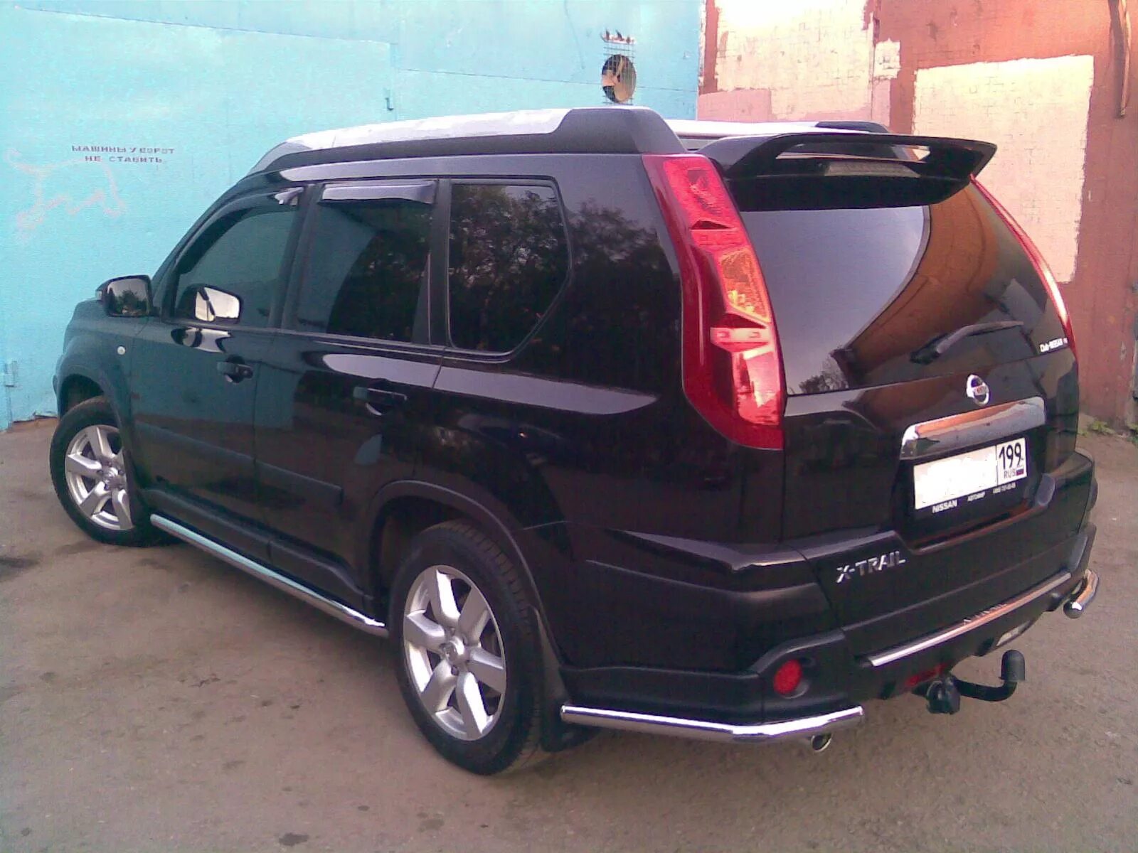 Купить б/у Nissan X-Trail II Рестайлинг 2.5 CVT (169 л.с.) 4WD бензин вариатор в
