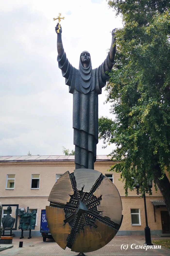 монумент начало. монумент начало. монумент начало. центральный парк нью йорка игла клеопатры. кын-завод пермский край достопримечательности.