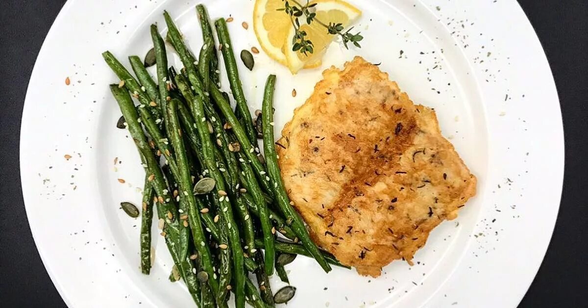 Гарнир из филе. Гарнир к филе. Индейка с булгуром. Курица тушеная с овощами. Гарнир к мясу.