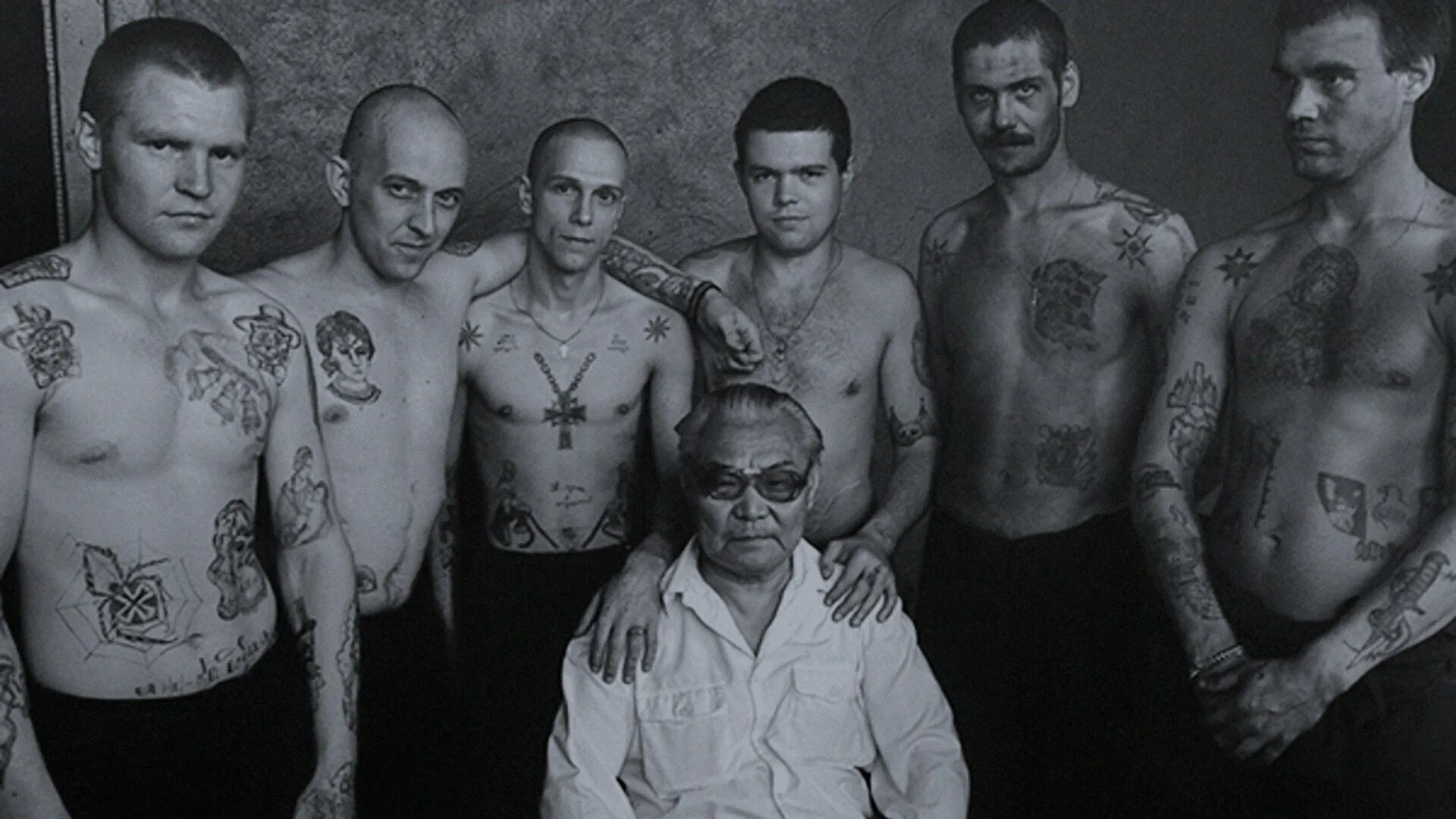 Братки бандиты 90е. Бандиты 90х в кожанках. Бандит ли. Реальные бандиты 90-х. Братки из 90-х.