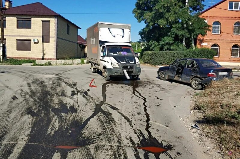 Волгоградское чп. Происшествия Волгоград Кировский район. ДТП Волгоград Красноармейский район. Сегодняшнее ДТП Кировский район Волгоград. ДТП Волгоград Красноармейский.