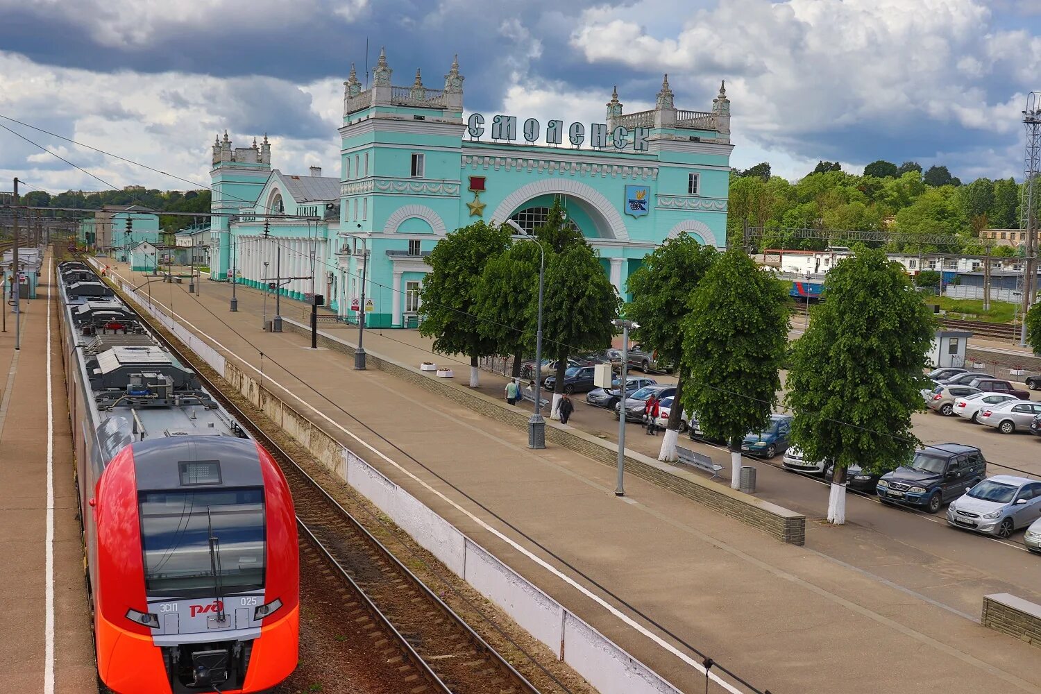 Старый вокзал смоленск. Московско-брестской железной дороги. Станция смоленск-белорусский. Жд вокзал смоленск ласточка. Смоленские поезда.