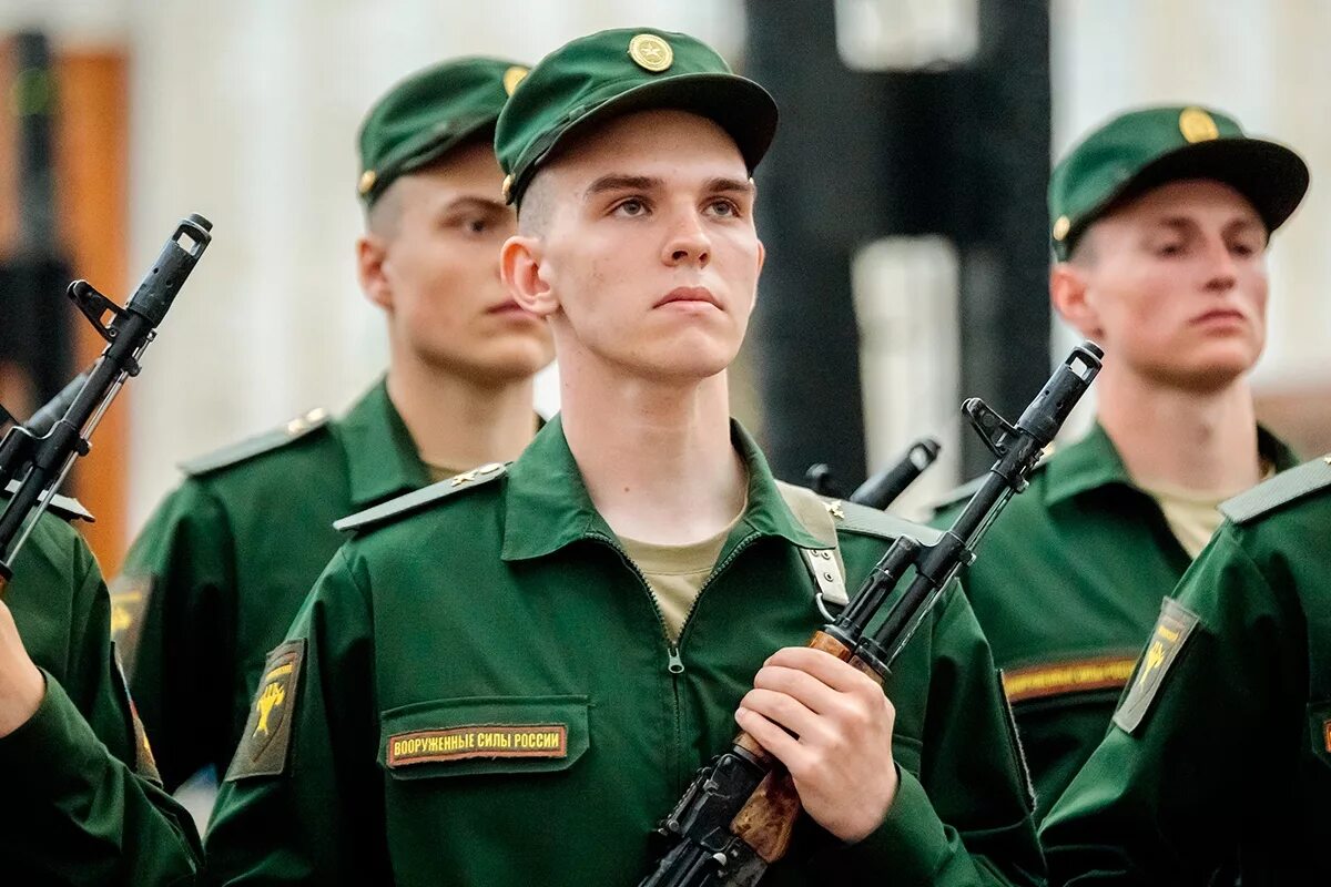 Что делают на срочной службе