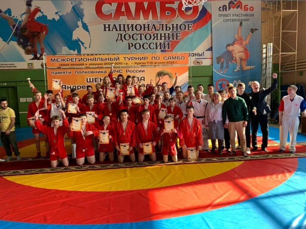 Чемпионат россии по самбо девушки 2022 армавир. Первенство липецкой области по самбо 2023. Невьянск соревнования самбо 100 лет пограничникам. Самбо борьба. Киров самбо 2023.
