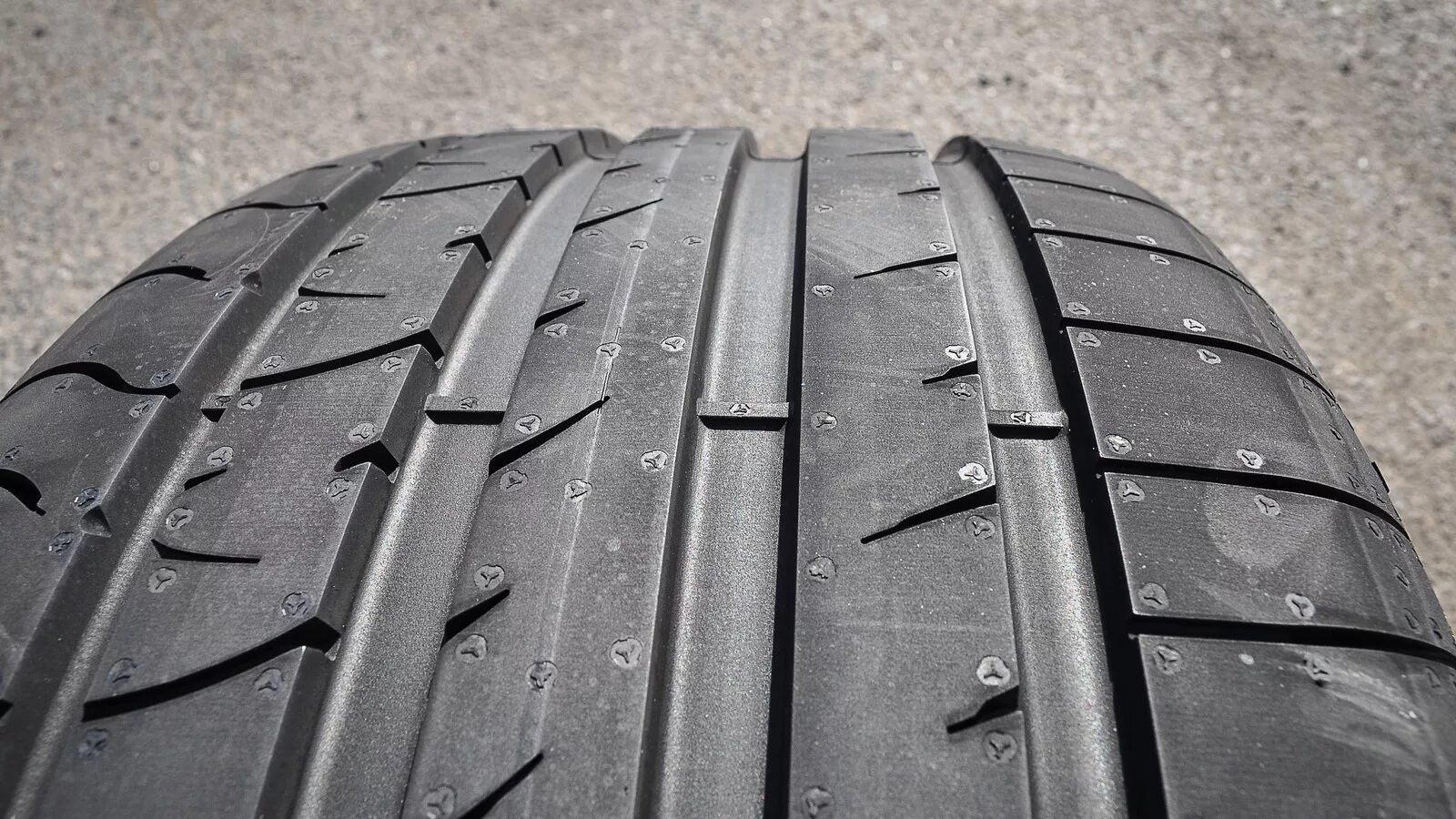 Сава UHP. А/Ш 235/45*17 97y intensa UHP 2 XL FP Sava TBL. UHP 2 225/45 r17 91y FP. Superia ECOBLUE UHP 235/40 r18.