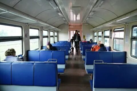 В вагоне электрички ехали 132 человека