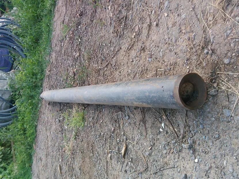 Желонка с клапаном для ударно-канатного бурения. Желонка для скважины под 125 трубу. Желонка для скважины 108мм. Башмак желонки с клапаном. Желонка для скважины.