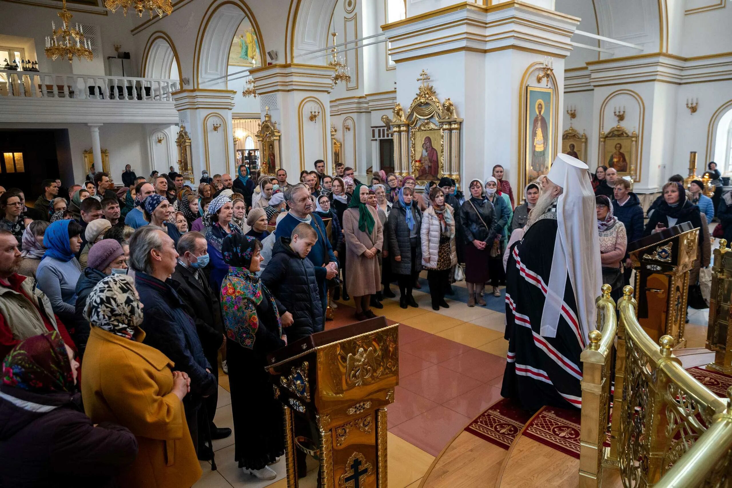 Хор Спасо Вознесенского собора Ульяновск. Вечерняя служба в кафедральном соборе Йошкар-Ола. Служба в храме Ульяновск. Пасхальное богослужение в кафедральном соборе Нижнего Новгорода.