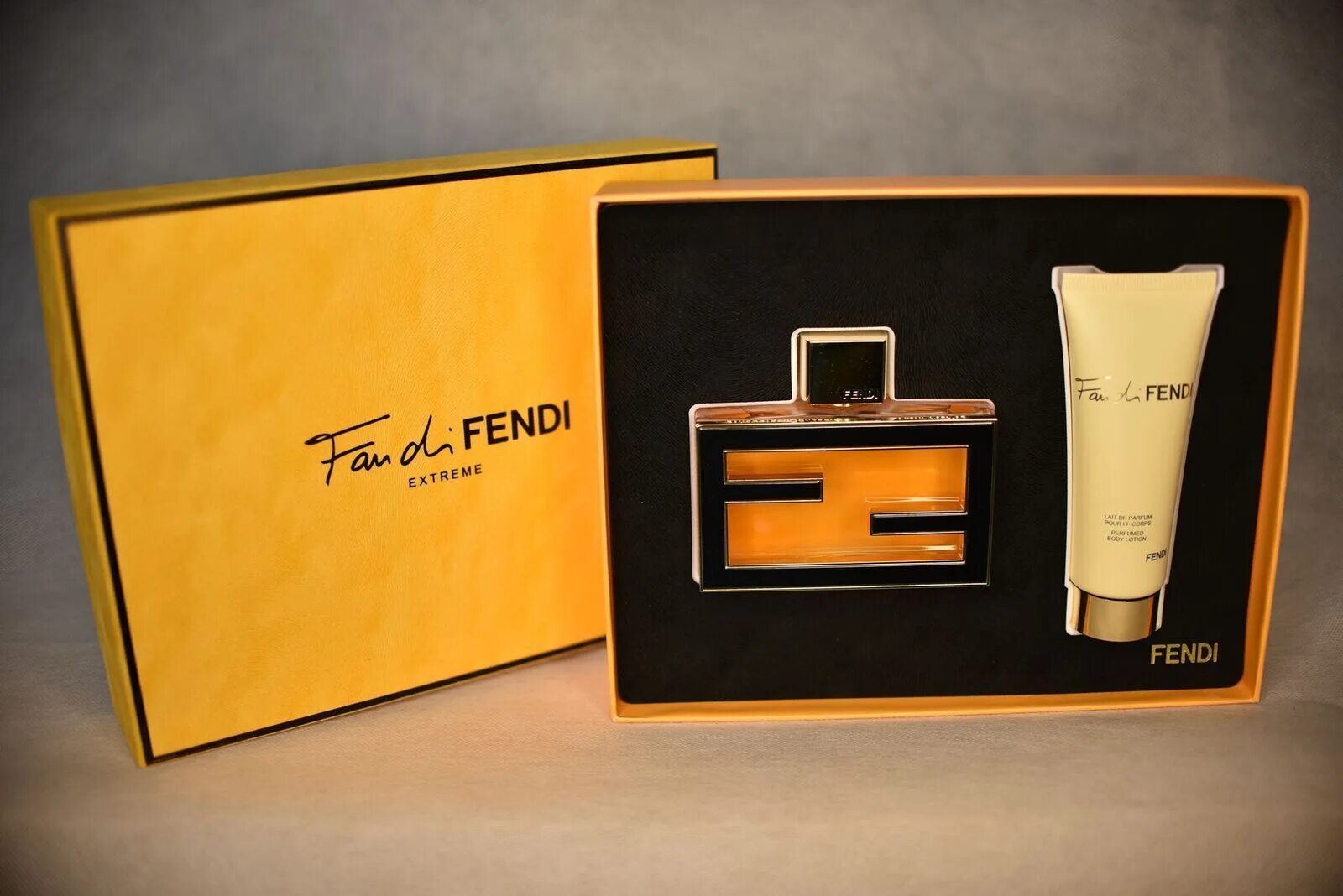 Fan di. Фан ди Фенди 30мл. Fendi Fan di Fendi Blossom EDT 75ml. Fendi Fan di Fendi лосьон для тела. Fendi мужской Парфюм extreme.