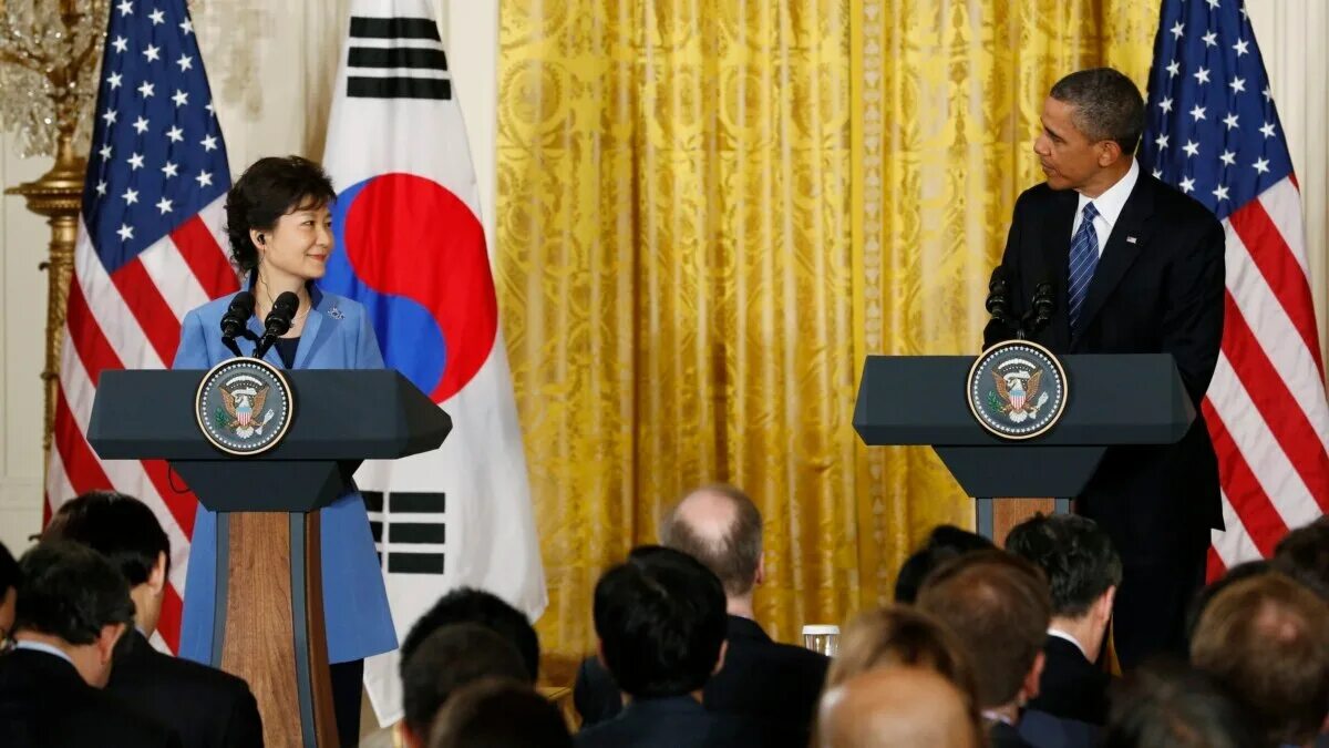 Южная корея америка. Пак кын хе и обама. южная корея и сша. пак кын хе в вашингтоне.