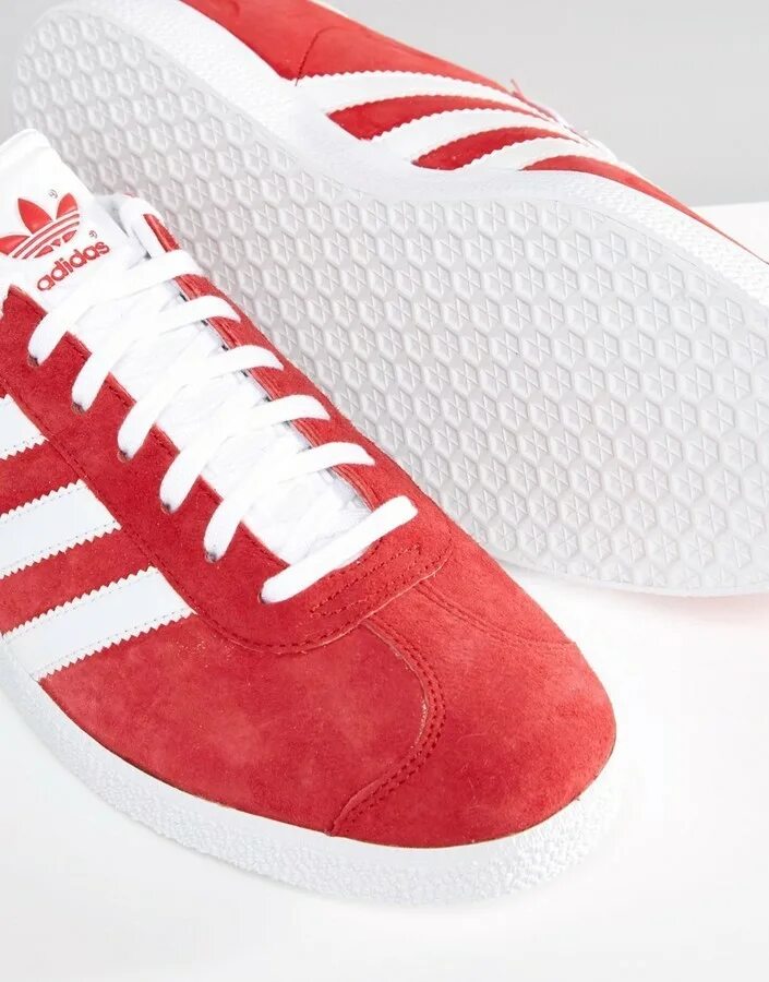 Адидас газели красные. Adidas Gazelle Red. Adidas Gazelle мужские красные. S76228 adidas. Кеды adidas Gazelle красные.