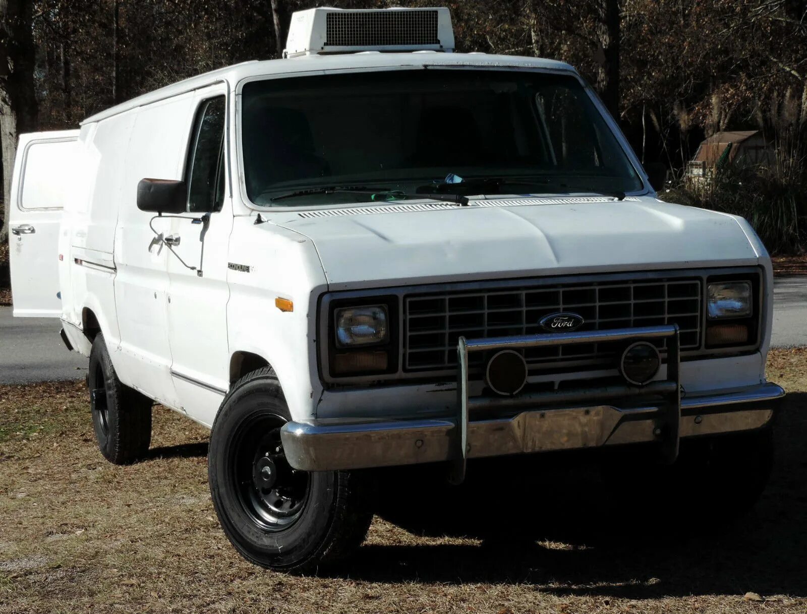 Лист ам форд. Ford transit l4h3. Форд эконолайн 3 поколения. Лист ам форд. Ford econoline e350.