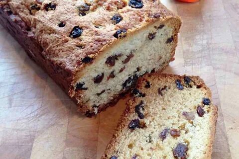 С изюмом пирог с молоком