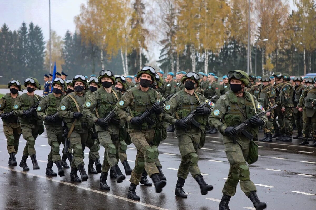 Новые войска в россии. Российские военные. Российские войска. Российская армия. Армия РФ учения.