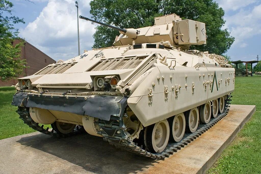 M2 Bradley IFV. БМП m2a2 Bradley. БМП м2а3 Брэдли. БМП 2 Брэдли.