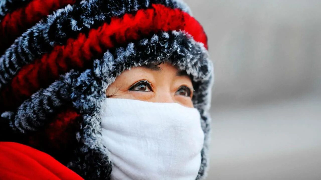 Мерзнущие люди в Казахстане. Чувствительный к холоду з