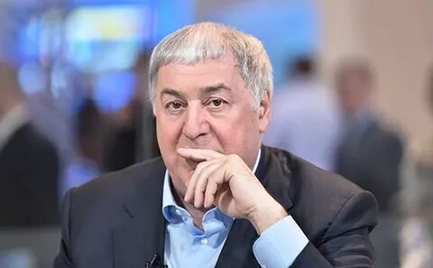Главный акционер