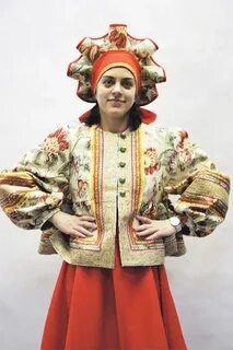 Русский костюм цветной