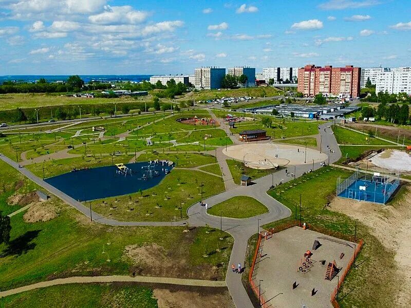 Погода солнечный красноярский. Парк Солнечная Поляна Красноярск. Сквер Солнечная Поляна Красноярск. Парк в Солнечном Красноярск. Парк Солнечная Поляна Красноярск фото.