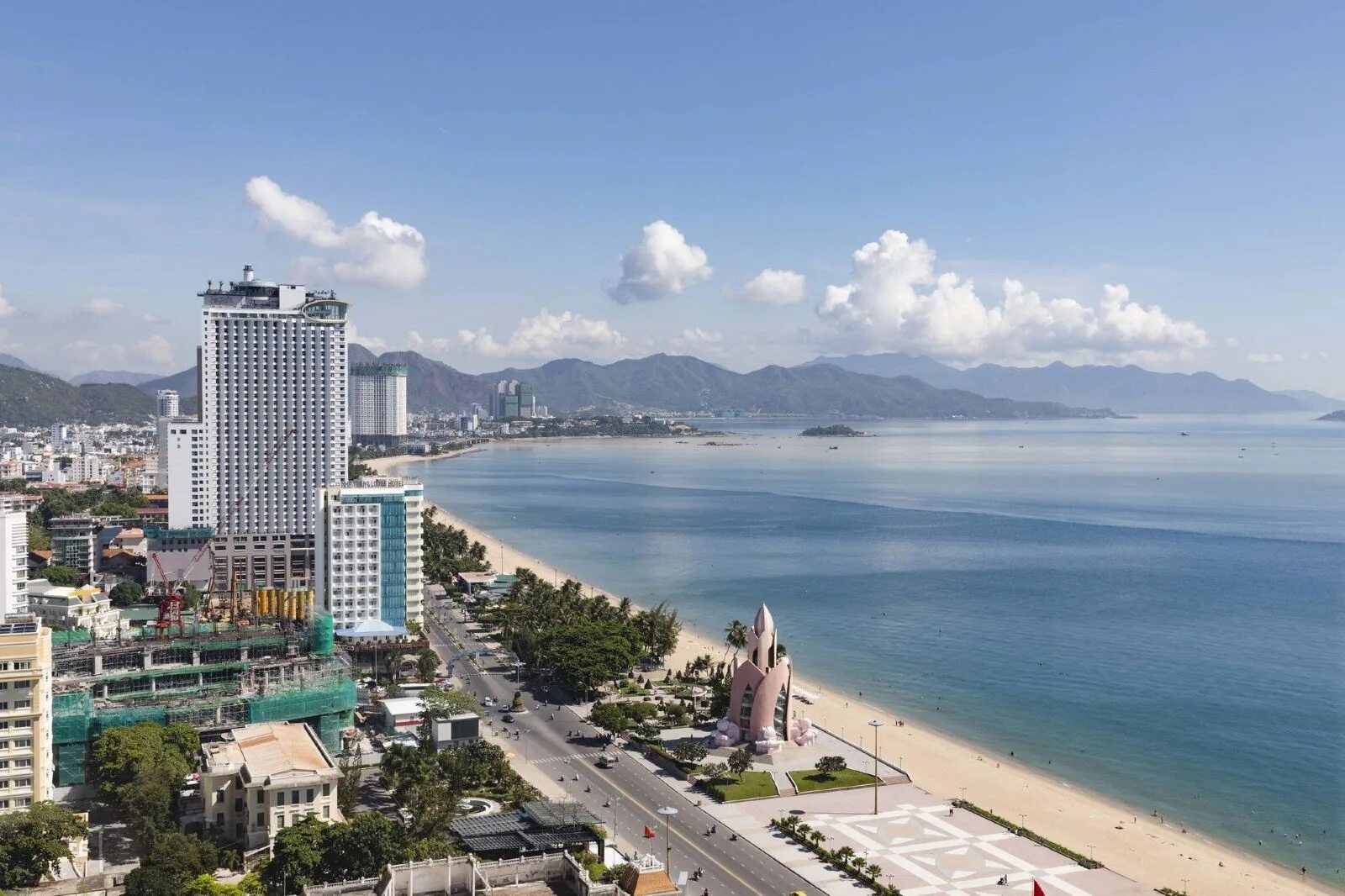 нячанг отдых 2023. вьетнам нья чанг. берег. нячанг пляж. вьетнам очень дорого.