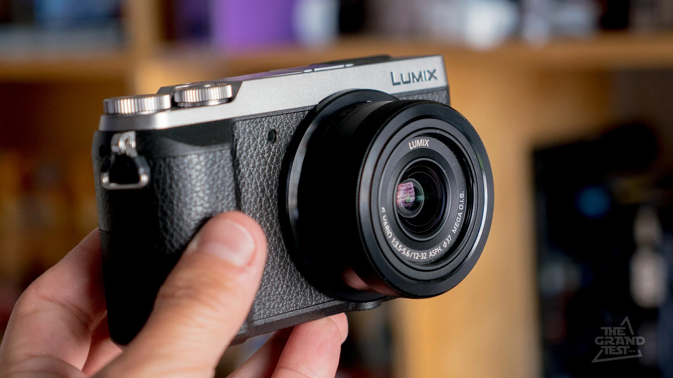 Lumix gx80. Gx80 вспышка. panasonic gx80 год выпуска. панасоник gx85 4к видеозапись есть. lumix.