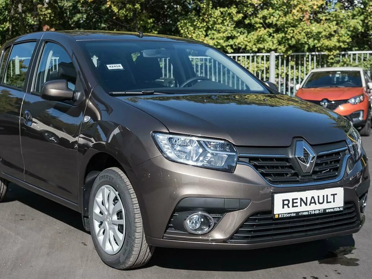 Renault sandero цвет. Сандеро 2. Renault Sandero Stepway коричневый. Рено Сандеро 2 коричневый. Сандеро 2 Рестайлинг.