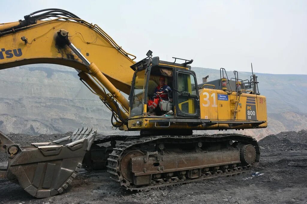 Экскаватор 3000. Рс300 Komatsu. Komatsu pc800. Комацу 800 экскаватор. Комацу РС 300.