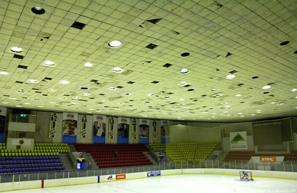 Ледовый дворец спорта самара. Дворец спорта ледовая арена самара. Цск ввс (дворец спорта, самара). Дворец спорта цск ввс. Ледовый дворец цск ввс.