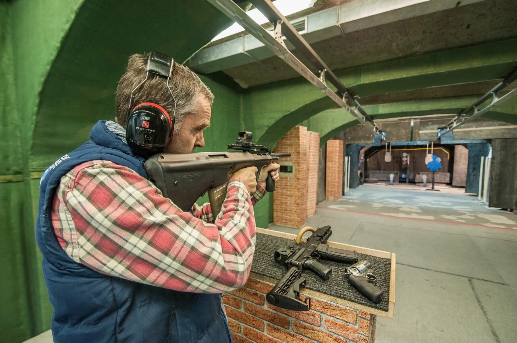 Shooting range. Shooting range Москва. Тир background. Shooting range Lab Москва. Shooting in moscow