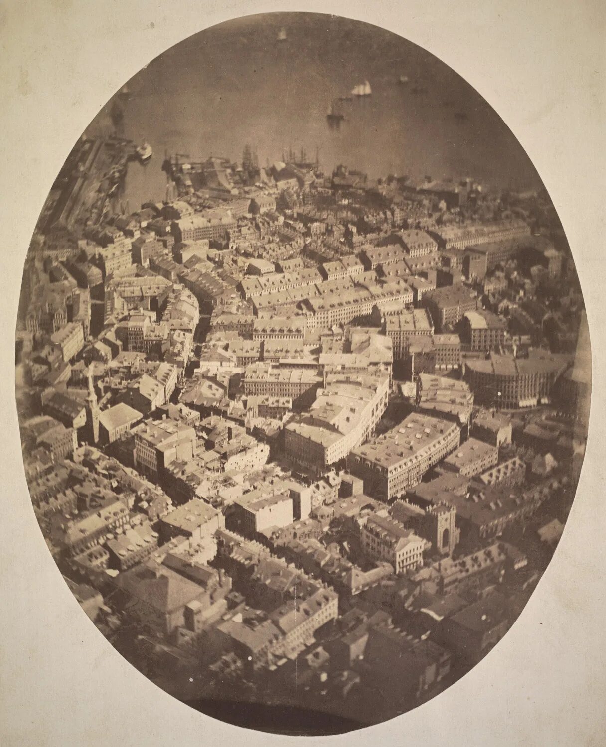 Первый Аэрофотоснимок Парижа. Первая аэрофотосъемка 1858 над Парижем. Первая в мире аэрофотосъемка, 1858 год, Франция. Когда был сделан первый снимок