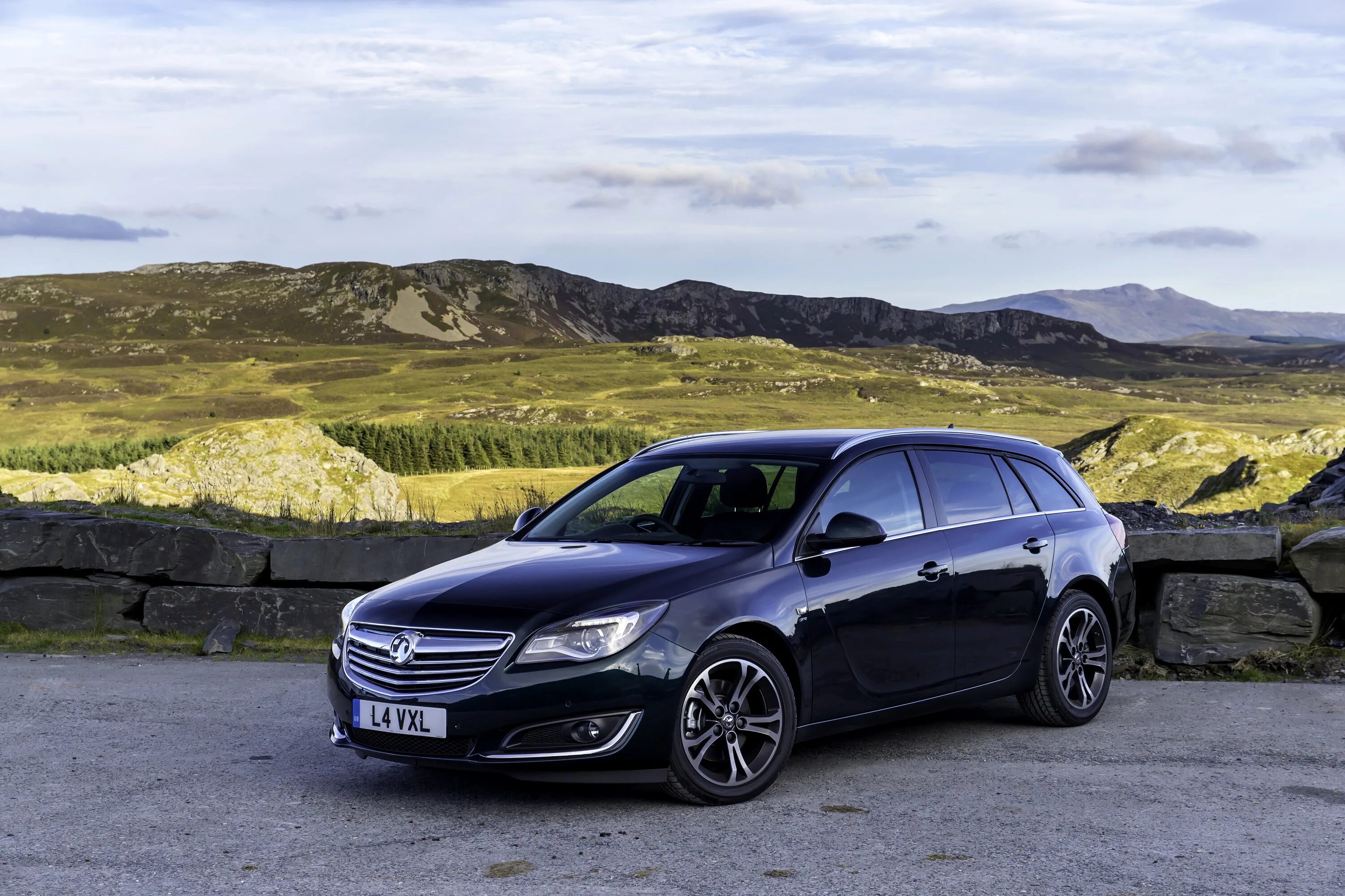 Opel insignia tourer. Opel Insignia Sports Tourer 2014. Insignia Sports Tourer. Vauxhall Insignia. Opel Insignia 2000.