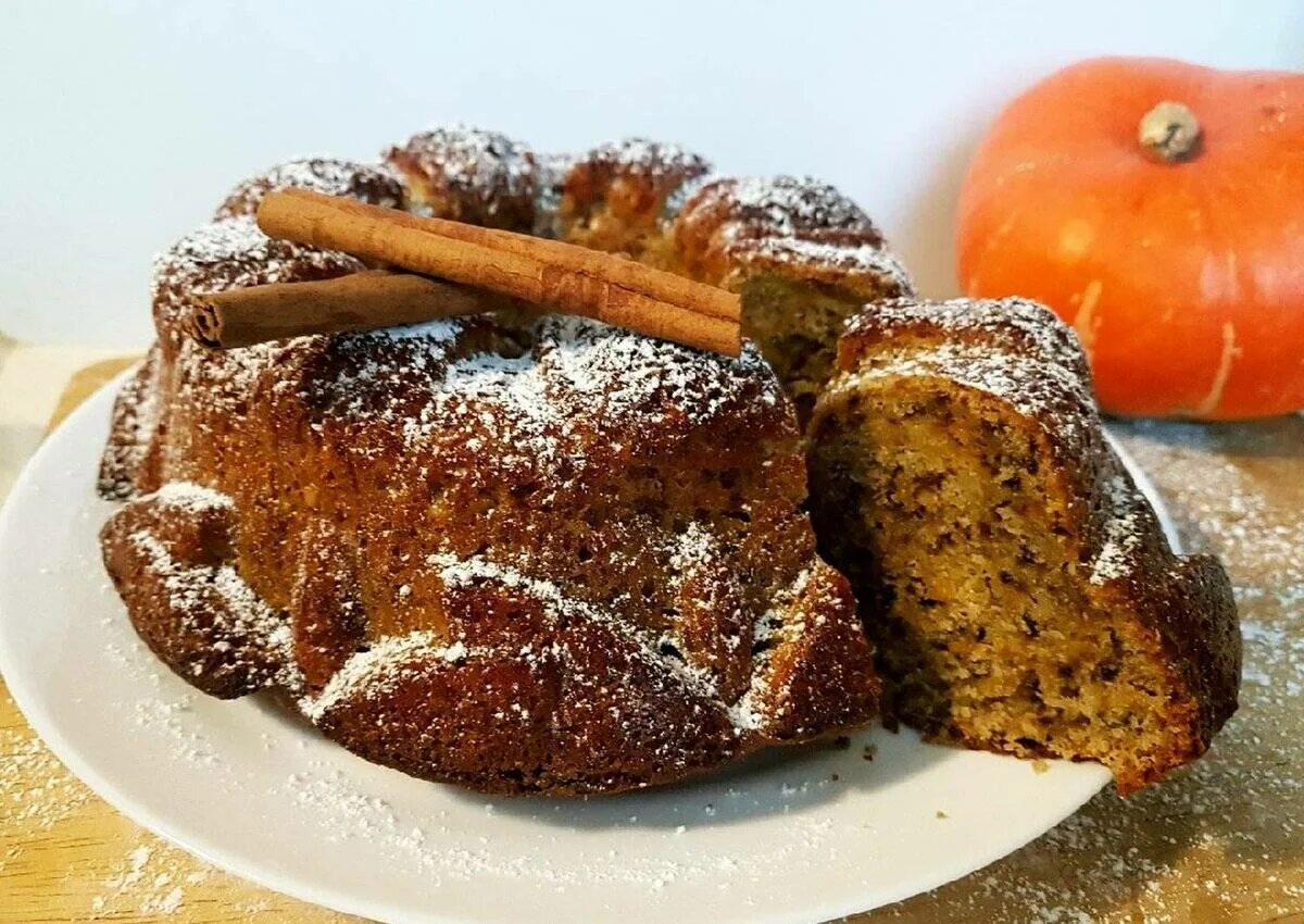 Пп кекс из тыквы. Монастырская кухня тыквенный кекс. кекс с тыквой. тыквенный кекс с орехами. постный кекс из тыквы.