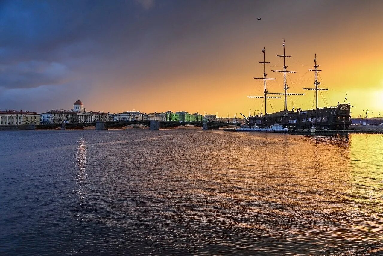 Море возле питера