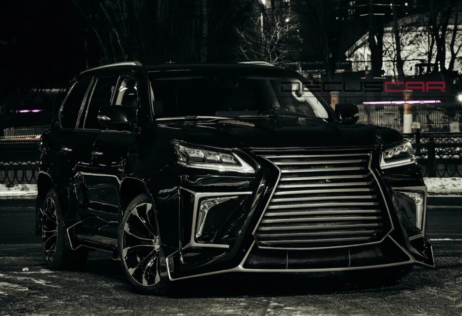 Tune 570. Lexus LX 570 Tuning. Lexus LX 570 тюнинговый. Lexus LX 570 обвес. Лексус 570 в обвесе.