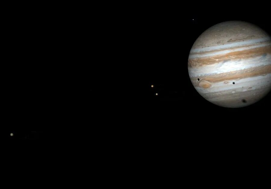 каллисто спутник юпитера. затмение спутника юпитера ио. ио спутник юпитера. затмения спутников юпитера. галилеевы спутники юпитера.