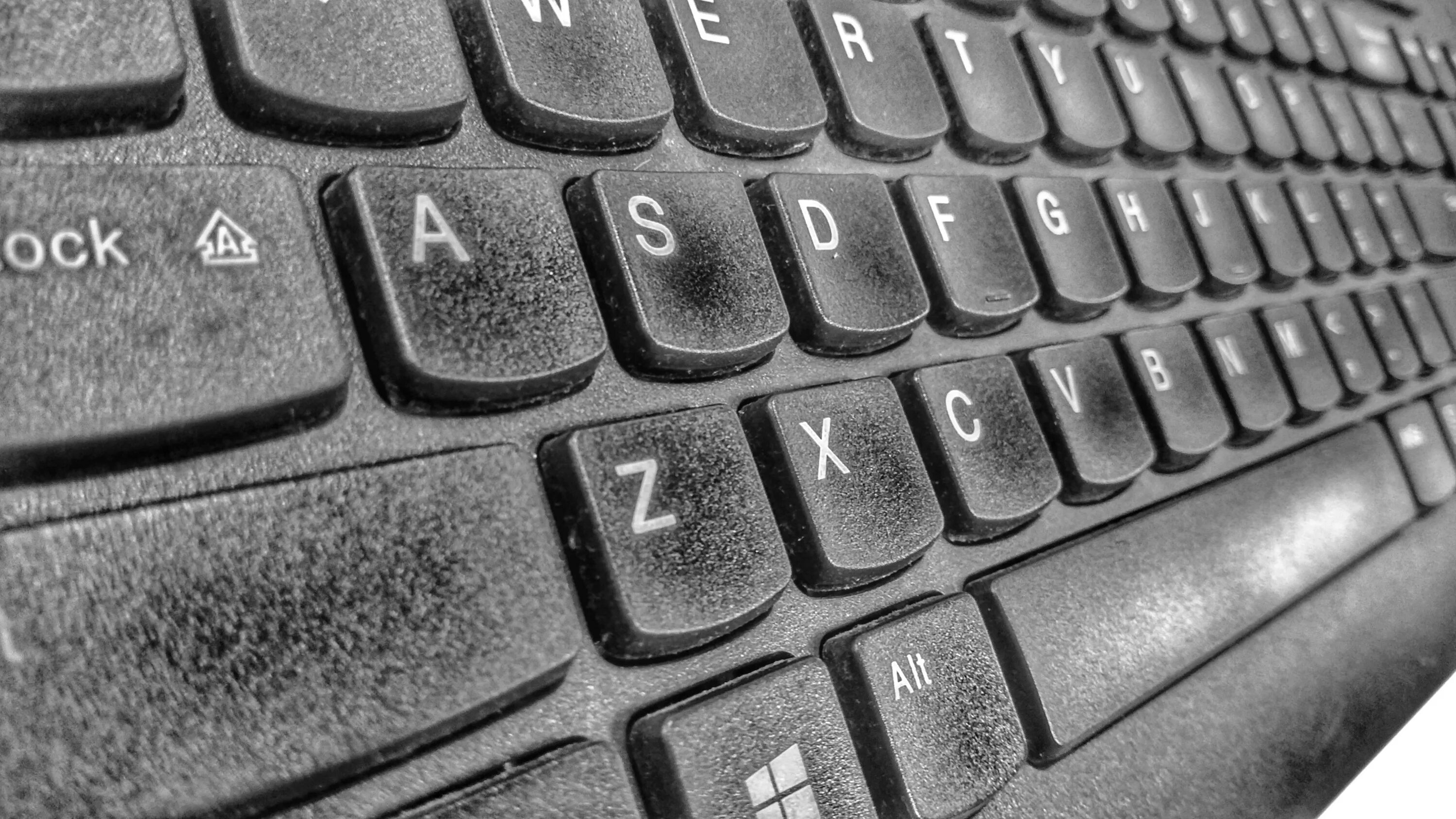 Android телефоне эмулятор с клавиатурой. Кверти рмк 6. Клавиатура с разных ракурсов. Qwerty перевод. Qwerty 123.