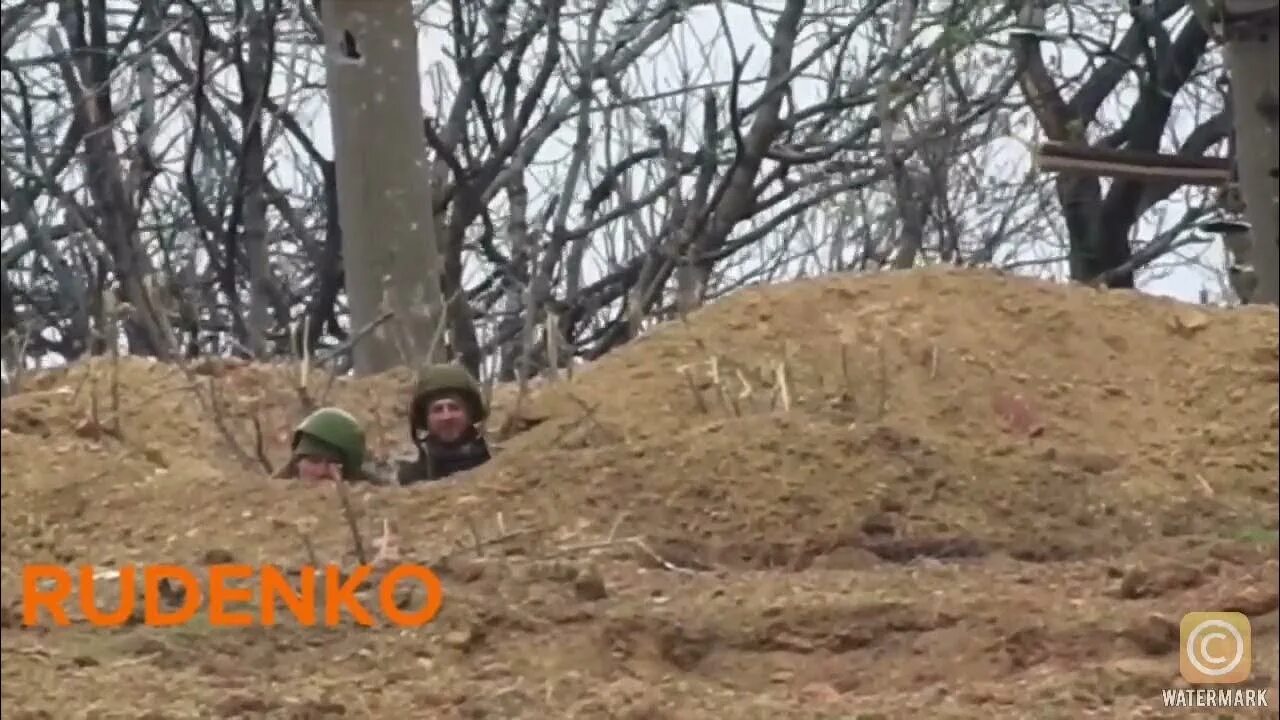 Бывший снайпер попадает в эпицентр. Попадание снайпера в голову. растерзали всу снайпершу.