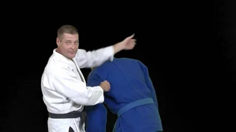 Удары предплечьем