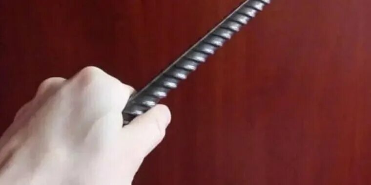 Песня меня ударяют железным прутом. Песня меня ударяют железным прутом. Песня заветный камень. Песня меня ударяют железным прутом. Рогатка наказание крепостных.