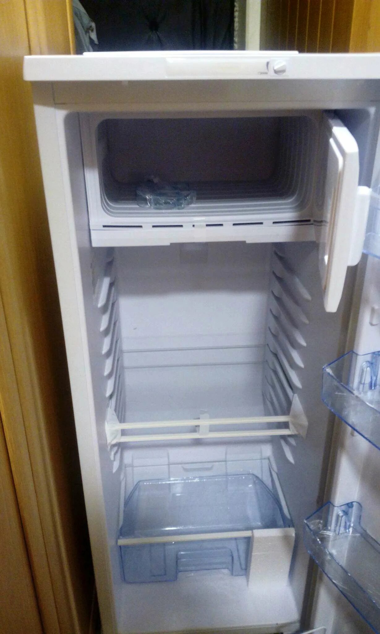 Холодильник Бирюса 110 белый однокамерный. Однокамерный холодильник Бирюса 110. Холодильник Бирюса r110ca White. Холодильник Бирюса 110, белый. Холодильник бирюса 110 купить