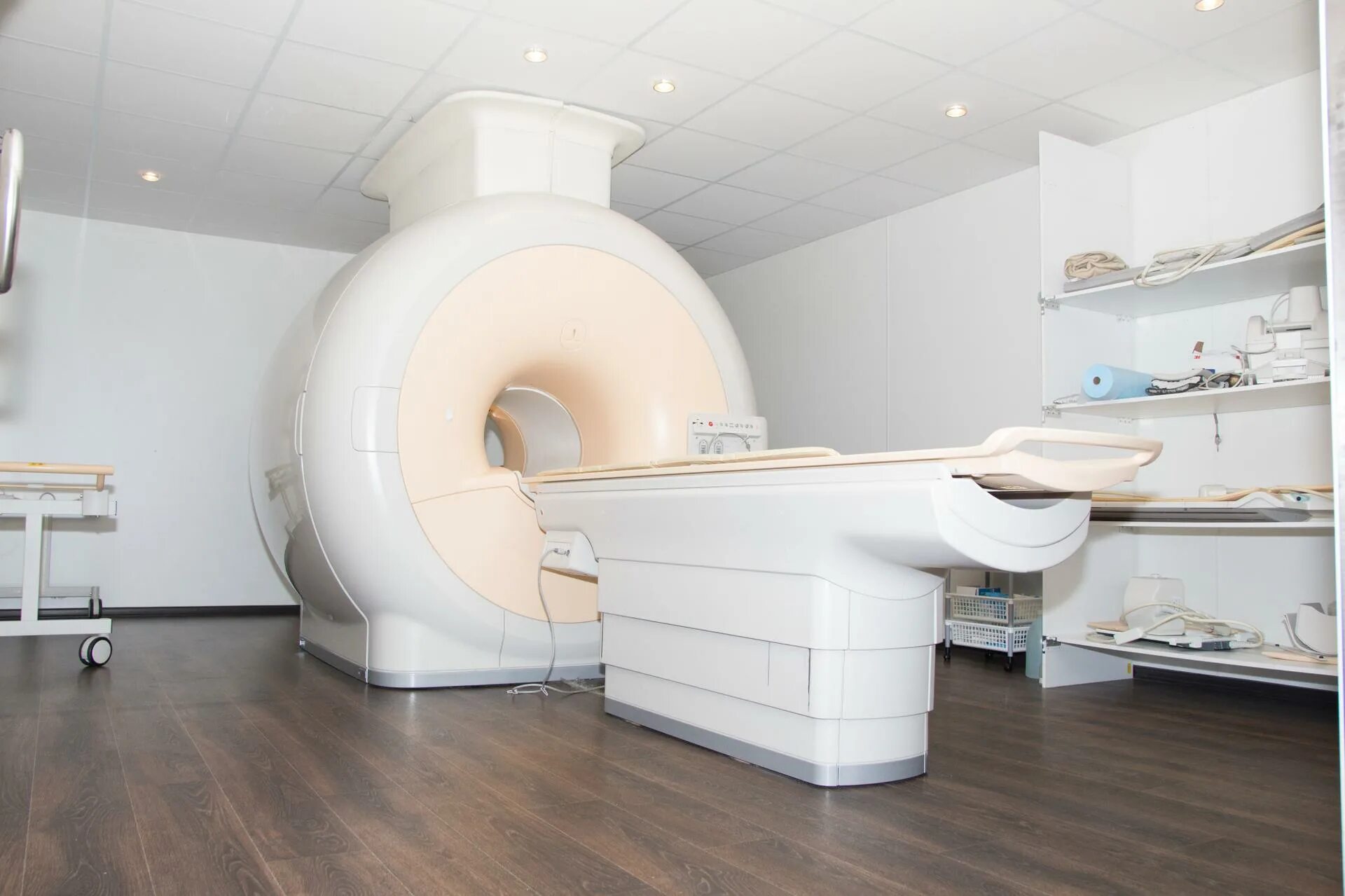 Кабинет мрт в больнице. Мрт центр димитровское шоссе. Мрт дмитровское шоссе 157. 3 лечебно-реабилитационный центр. Дмитровское шоссе д 60 мрт.