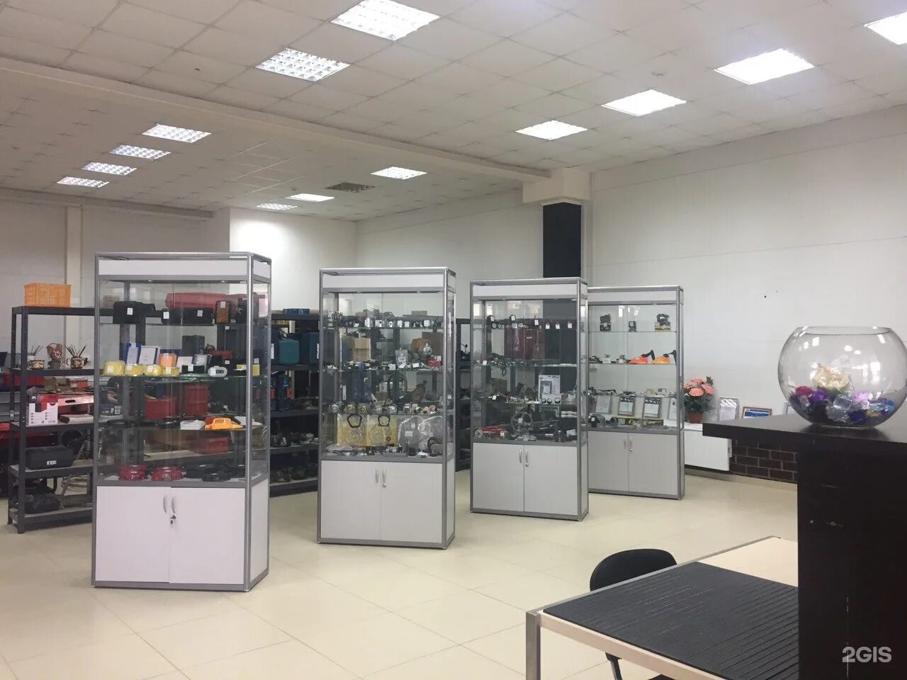 Сборка винтового компрессора. Сервисный центр по ремонту телевизоров. Рационализаторов 27 сургут. Оборудование для ремонта дизельных двигателей. Мастер по ремонту пк.