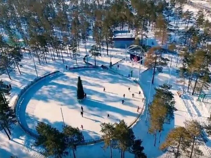 Каток в юбилейном парке. Каток парк Юбилейный Улан-Удэ. Каток в парке Юбилейный Улан-Удэ. Парк Юбилейный Улан-Удэ каток 2022. Парк Орешкова Улан-Удэ.