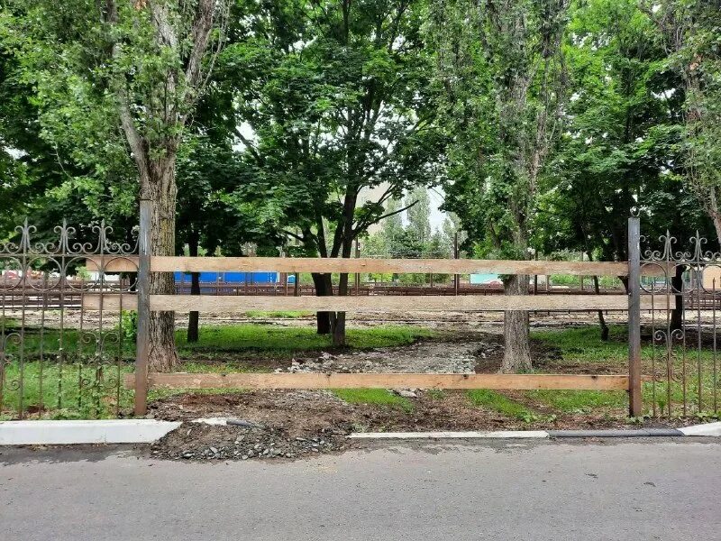 старый оскол парк солнечный карусели. парк солнечный кемеровский округ. парк солнечный оскол.